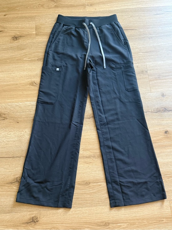 Fabletics Pants - Fabletics Black Wide-Leg Scrub pant- Small